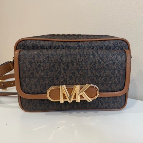 Michael Kors Parker Medium Logo Crossbody Bag - Picture 2 of 15
